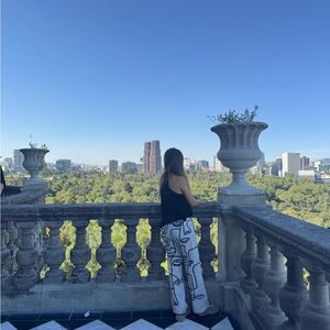 Meet your Posher, Leanne